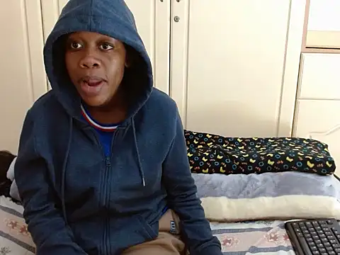 Snapshot of stormyza chatting on October 2025 06:50:01 PM stormyza online show from October 2025 06:50:01 PM