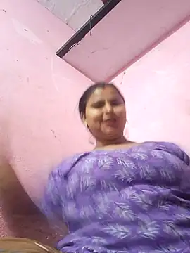 Snapshot of Mamta-Thakur chatting on November 2025 03:28:02 AM Mamta-Thakur online show from November 2025 03:28:02 AM