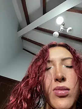 Snapshot of SelenaRouge1 chatting on January 2026 04:06:02 AM SelenaRouge1 online show from January 2026 04:06:02 AM