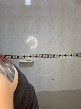 Snapshot of SelenaRouge1 chatting on February 2026 01:57:02 AM SelenaRouge1 online show from February 2026 01:57:02 AM