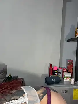 Snapshot of SelenaRouge1 chatting on February 2026 02:51:01 AM SelenaRouge1 online show from February 2026 02:51:01 AM