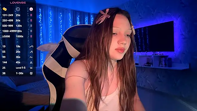 Snapshot of EmiIyKitty chatting on November 2025 06:54:01 PM EmiIyKitty online show from November 2025 06:54:01 PM