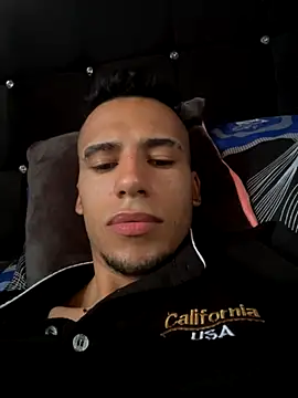 wiland hot23 online show from October 2025 01:19:01 PM