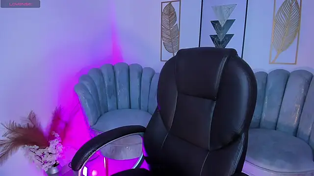 zharaa fox online show from March 2026 03:12:01 AM