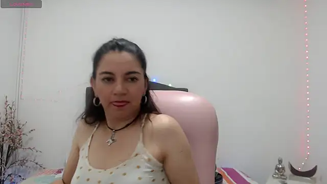 Snapshot of astrolover_ chatting on October 2025 01:17:02 AM astrolover online show from October 2025 01:17:02 AM