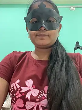 Snapshot of TeluguIshu_teen20 chatting on May 2026 05:42:02 PM TeluguIshu teen20 online show from May 2026 05:42:02 PM