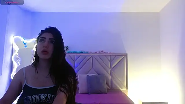 Snapshot of Ixchel_tay chatting on November 2025 04:01:01 AM Ixchel tay online show from November 2025 04:01:01 AM