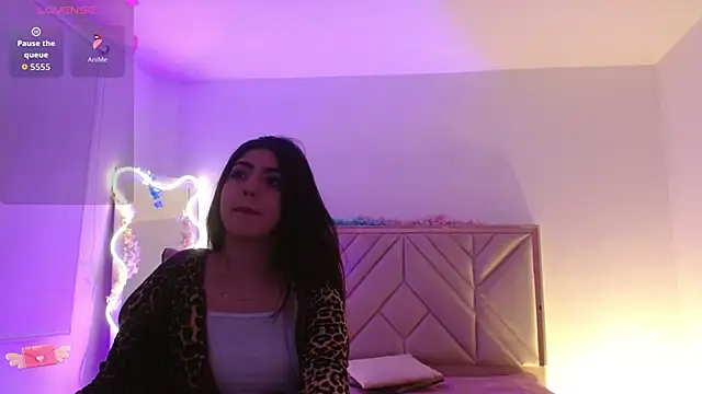 Snapshot of Ixchel_tay chatting on November 2025 03:19:02 AM Ixchel tay online show from November 2025 03:19:02 AM