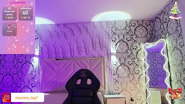 Snapshot of Ixchel_tay chatting on December 2025 04:11:02 AM Ixchel tay online show from December 2025 04:11:02 AM