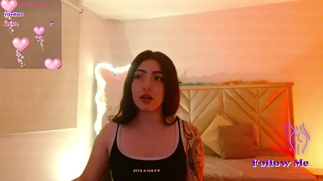 Snapshot of Ixchel_tay chatting on December 2025 03:48:01 AM Ixchel tay online show from December 2025 03:48:01 AM