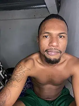 Snapshot of Colombiano-negro chatting on October 2025 02:18:02 PM Colombiano-negro online show from October 2025 02:18:02 PM