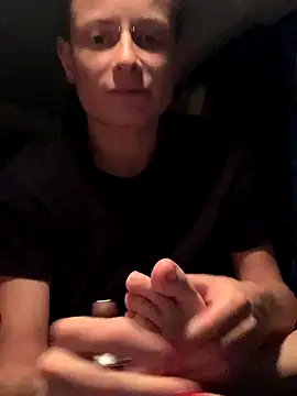 GoldenPussy1329 online show from November 2025 09:48:02 PM