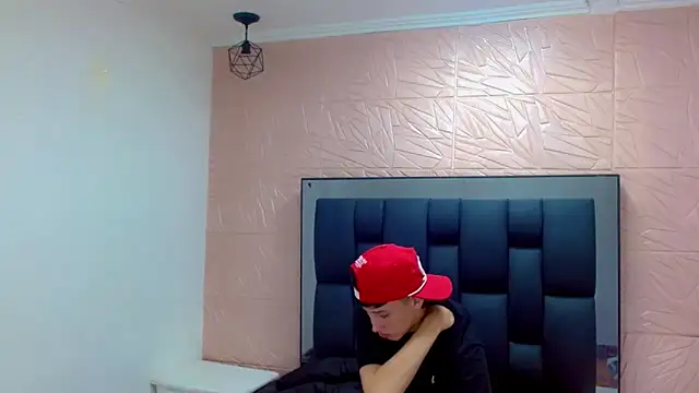 thaigo twink38 online show from February 2026 05:44:01 AM