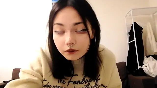 Snapshot of Beeping_Creature chatting on October 2025 03:42:01 PM Beeping Creature online show from October 2025 03:42:01 PM