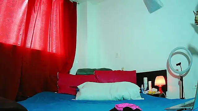 Snapshot of MissAsly chatting on November 2025 01:22:02 PM MissAsly online show from November 2025 01:22:02 PM