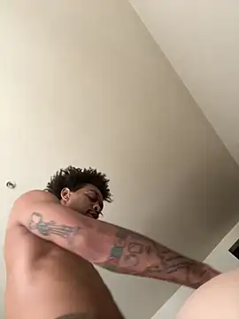 Snapshot of thefreakscomeoutatnight chatting on October 2025 09:36:02 PM thefreakscomeoutatnight online show from October 2025 09:36:02 PM