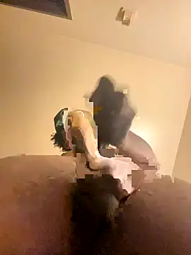 Snapshot of thefreakscomeoutatnight chatting on October 2025 01:06:02 AM thefreakscomeoutatnight online show from October 2025 01:06:02 AM