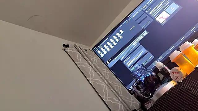 Snapshot of whitesmoothrod9 chatting on November 2025 06:13:01 AM whitesmoothrod9 online show from November 2025 06:13:01 AM