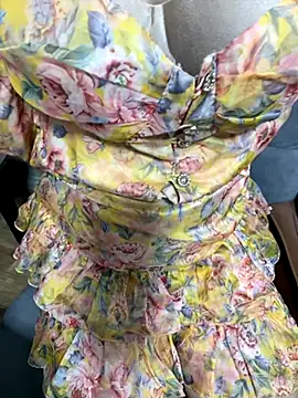 lee ly online show from October 2025 01:00:02 PM