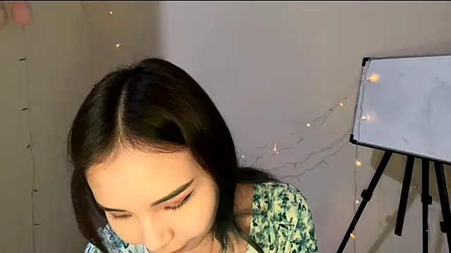 Snapshot of CarollFalick chatting on December 2025 12:36:01 PM CarollFalick online show from December 2025 12:36:01 PM