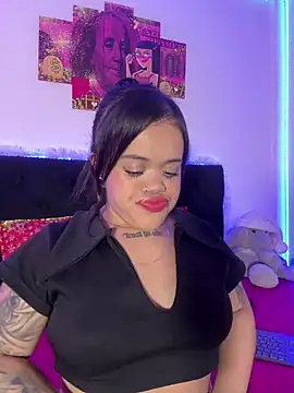 Snapshot of Sussyroxxx chatting on December 2025 12:59:02 AM Sussyroxxx online show from December 2025 12:59:02 AM