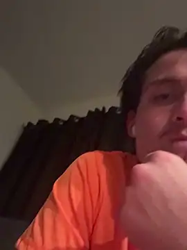 Snapshot of itsthecatchh chatting on October 2025 08:04:02 AM itsthecatchh online show from October 2025 08:04:02 AM