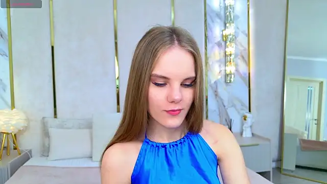 Snapshot of Lili_Lohan chatting on October 2025 05:03:02 PM Lili Lohan online show from October 2025 05:03:02 PM