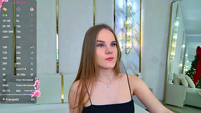 Snapshot of Lili_Lohan chatting on November 2025 05:23:01 PM Lili Lohan online show from November 2025 05:23:01 PM