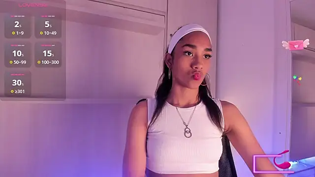 Snapshot of AnahiCollins chatting on November 2025 11:32:01 AM AnahiCollins online show from November 2025 11:32:01 AM