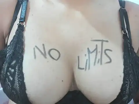 Valentinahot7 online show from November 2025 01:02:02 PM