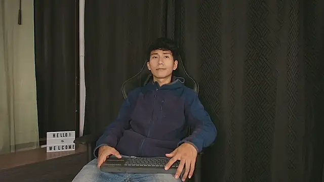 Mike Duff online show from November 2025 03:38:02 AM