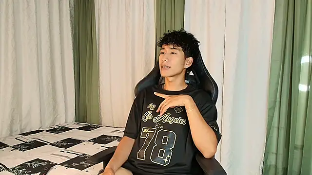 Mike Duff online show from December 2025 04:52:01 AM