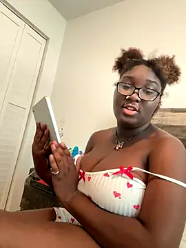 St4G1rL online show from October 2025 08:11:02 PM