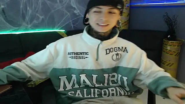 Kuregari xs online show from October 2025 04:29:02 AM