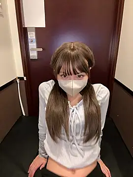 Snapshot of Riria_xx chatting on February 2026 12:07:02 AM Riria xx online show from February 2026 12:07:02 AM