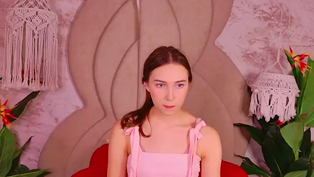 OliviaLay online show from December 2025 11:30:02 AM