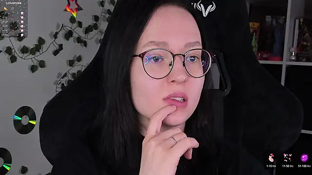 power robynn online show from October 2025 10:43:02 PM