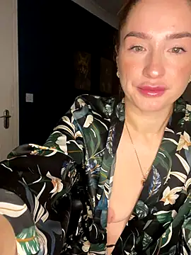 Cherry-L-28 online show from November 2025 06:27:01 AM