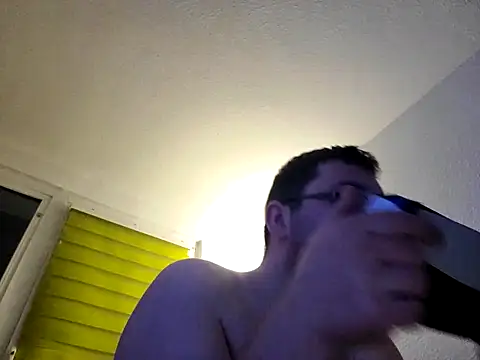 Snapshot of stivi2526 chatting on November 2025 08:10:01 PM stivi2526 online show from November 2025 08:10:01 PM