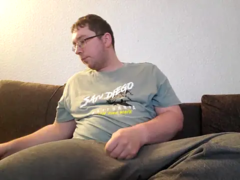 Snapshot of stivi2526 chatting on November 2025 05:56:02 PM stivi2526 online show from November 2025 05:56:02 PM