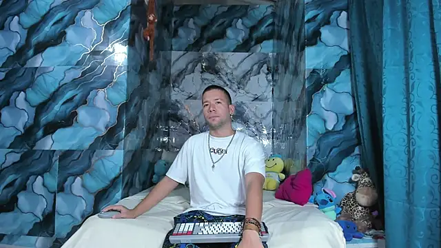 celesteyorucso1 online show from October 2025 10:43:02 PM