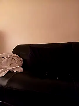 Snapshot of Wiw1 chatting on October 2025 11:51:02 AM Wiw1 online show from October 2025 11:51:02 AM