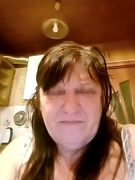 Snapshot of Apeesynka55211 chatting on December 2025 06:42:02 AM Apeesynka55211 online show from December 2025 06:42:02 AM