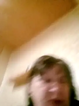 Snapshot of Apeesynka55211 chatting on February 2026 06:04:01 PM Apeesynka55211 online show from February 2026 06:04:01 PM