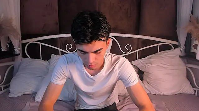 Snapshot of JaremyHarris chatting on October 2025 08:41:01 PM JaremyHarris online show from October 2025 08:41:01 PM