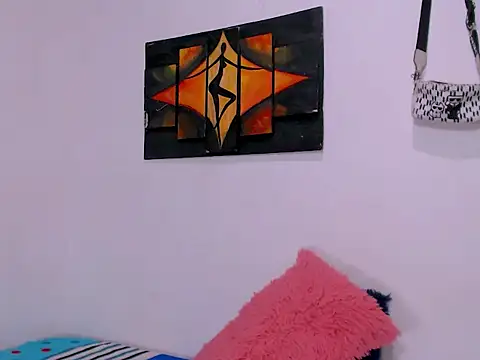 horny val  online show from November 2025 05:18:02 AM