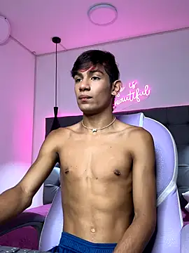 Snapshot of cherub_ chatting on December 2025 12:25:01 PM cherub online show from December 2025 12:25:01 PM