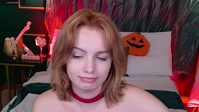 VioletteRose online show from October 2025 05:13:02 PM