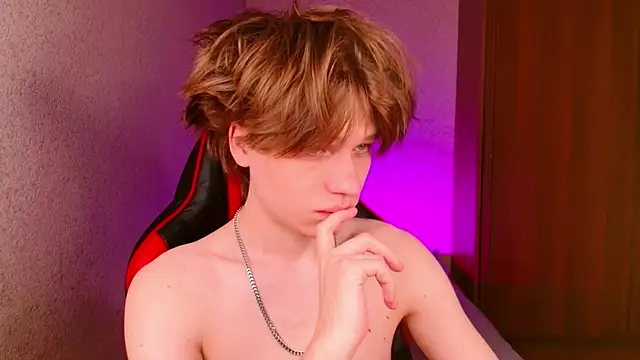 Snapshot of jeffreyue chatting on October 2025 01:12:02 PM jeffreyue online show from October 2025 01:12:02 PM