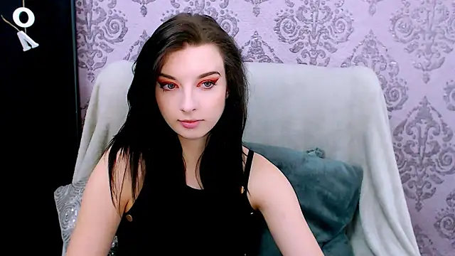 DominantLuna online show from February 2026 08:38:01 PM